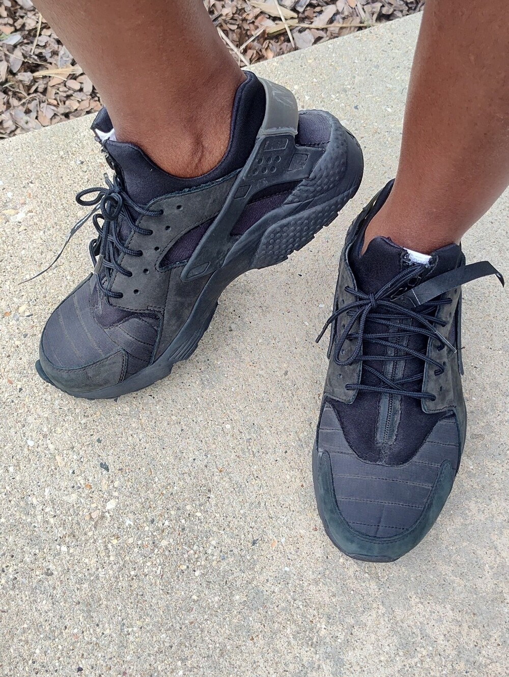 Womens Black Nike NYC Huarache Run Premium Zip Sz 11